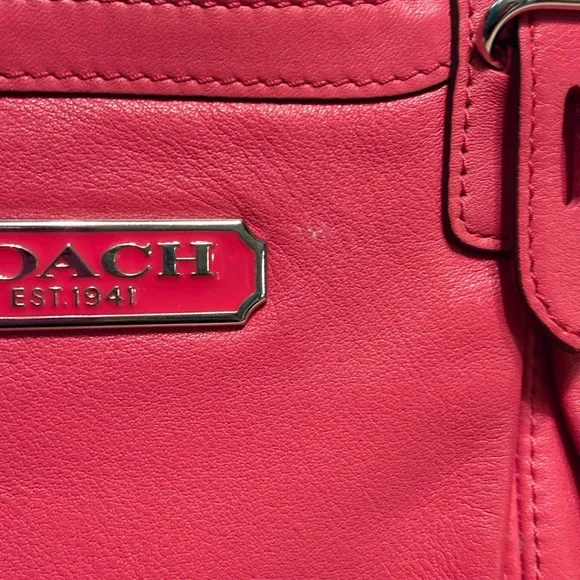 Coach Medium Leather Shoulder Bag. Pink/bright coral - Picture 12 of 16